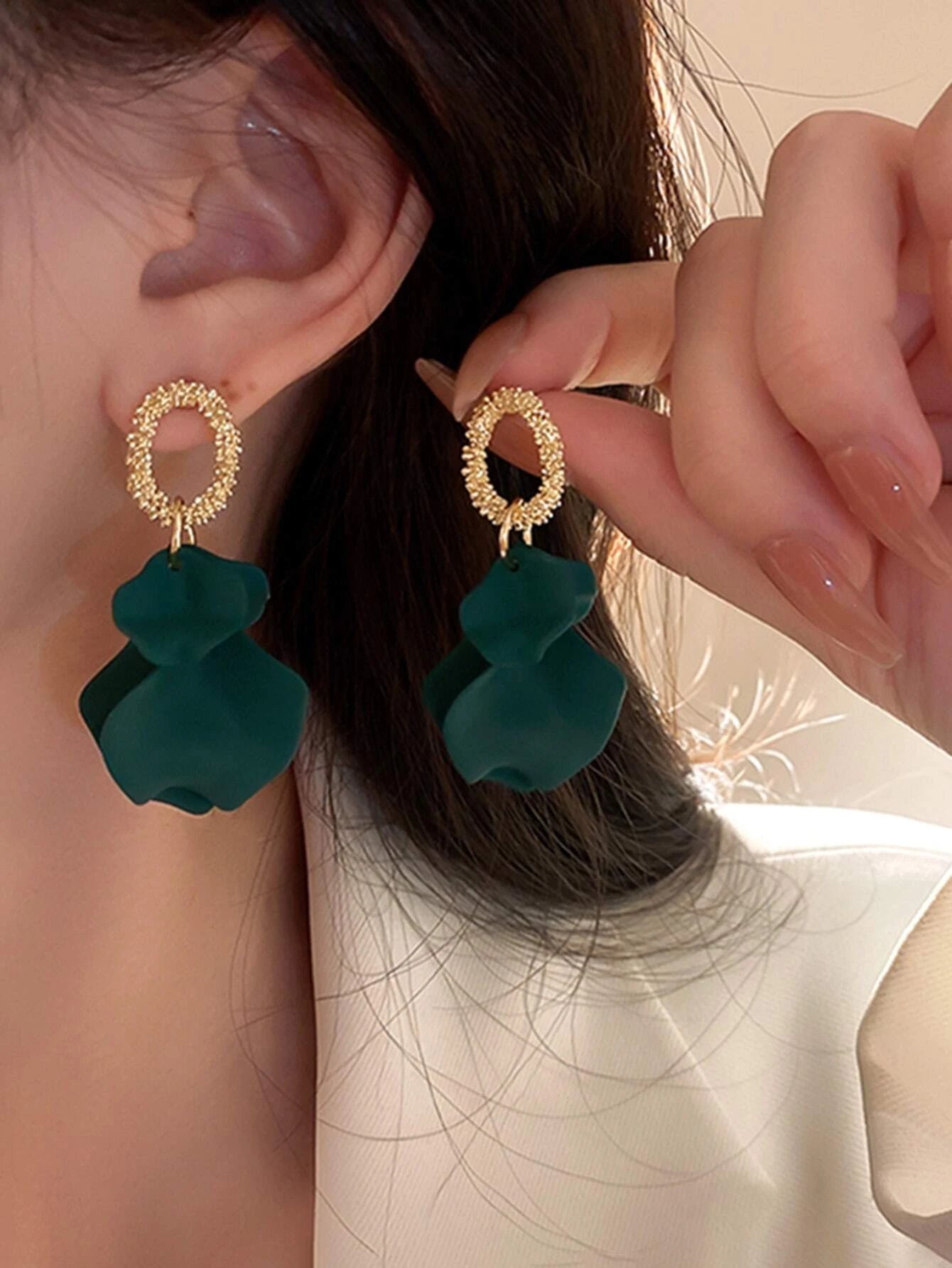 Petal Tassel Drop Earrings - Green