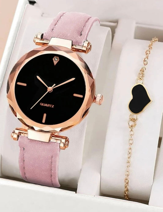 One-piece round pointer quartz watch and one-piece bracelet